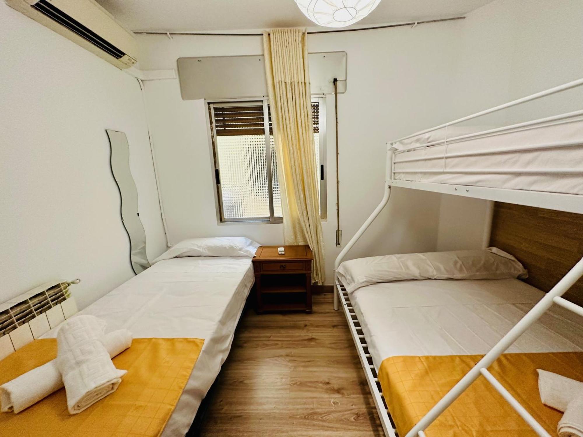 Rooms In Madrid Downtown Bagian luar foto